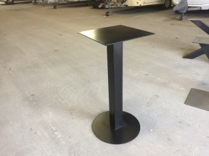 Bartischgestell Metall schwarz, Tischgestell schwarz Metall, Stehtisch-Gestell Metall, Höhe 100-110 cm 