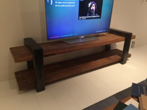TV Regal grau-Naturholz, Lowboard Industrie, Fernsehschrank Industriedesign grau, Breite 150 cm