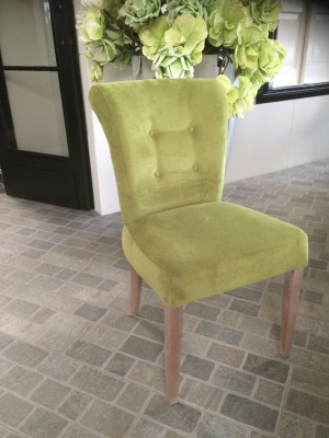 Gepolsterter  Stuhl Farbe grün