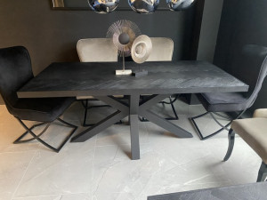 Esstisch schwarz Fischgrätmuster Tischplatte, Tisch schwarz Metallgestell, schwarzer Tisch, Breite 200 cm