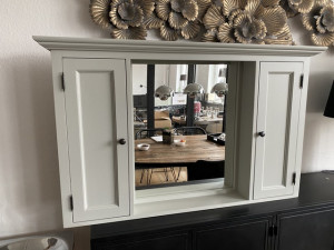 Spiegelschrank grau Massivholz, Badezimmer Spiegel grau Landhausstil, Maße 131 x 80 cm