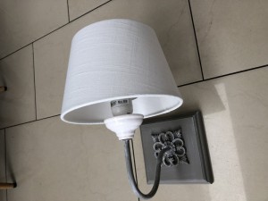 Wandlampe mit Lampenschirm weiß, Wandleuchte grau Landhausstil