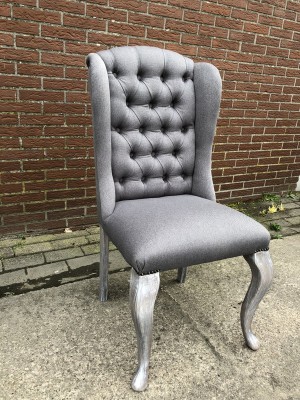 Stuhl grau gepolstert in verschiedenen Farben, Stuhl mit Ring chesterfield