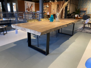 Tisch Teak-Tischplatte,  Esstisch Metall-Gestell, Esstisch Teak, Breite 300 cm