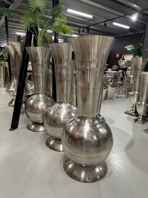 Bodenvase Silber, Bodenvase Metall groß, Vase Silber, Höhe 162 cm