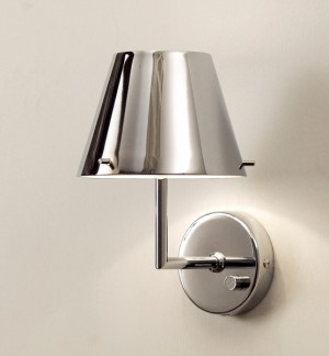 Wandlampe mit eine Lampenschirm aus Metall, Farbe Silber-Chrome, Wandlampe mit Lampenschirm