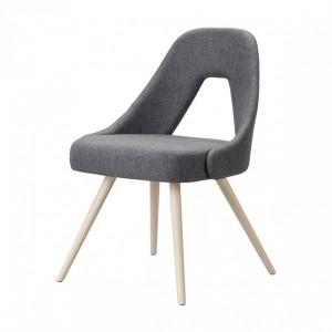 Design Stuhl in grau, aus Textil, Holz, Sitzhöhe 47 cm