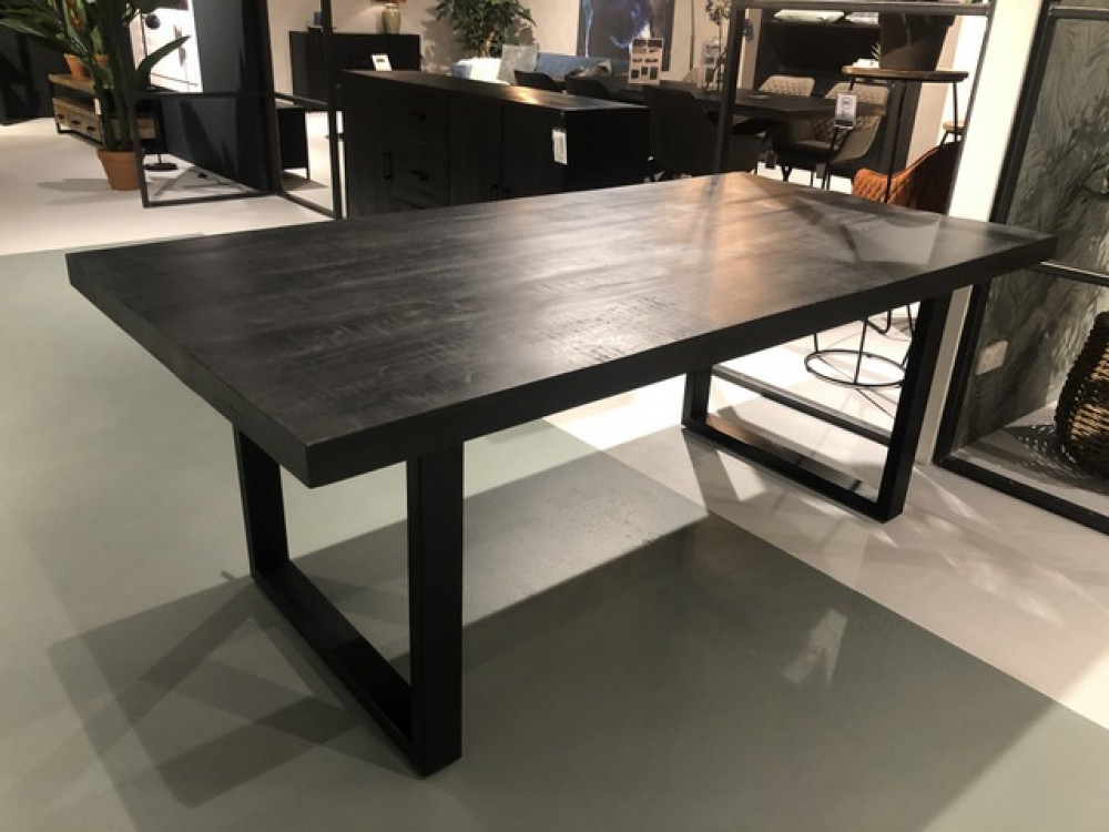Schwarzer Tisch, Esstisch schwarz Industriedesign, Tisch schwarz Metall