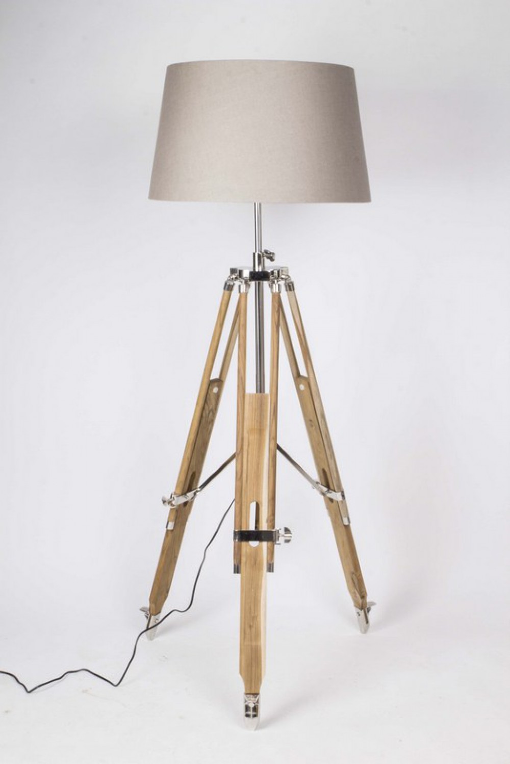 Stehleuchte höhenverstellbar im Landhausstil, Dreibein Stehlampe mit einem  Lampenschirm, Höhe 103-200 cm