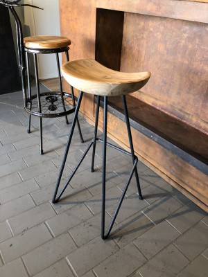 Barhocker Holz Industriedesign, Tresenhocker Holz-Metall, Sitzhöhe 81 cm