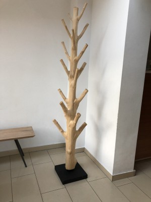 Garderobe Baumstamm, Standgarderobe aus Massivholz, Höhe 200 cm