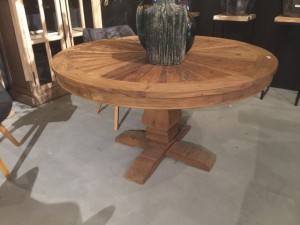 Runder Tisch Altholz, Esstisch rund Altholz, Tisch im Landhausstil, Durchmesser 135 cm 