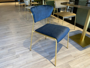 Stuhl Gold-blau, Stuhl blau stapelbar, Konferenzstuhl blau, Besucherstuhl blau
