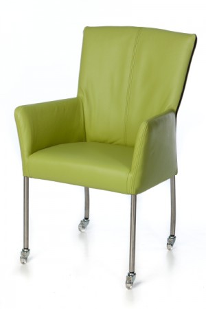 Moderner Stuhl auf Rollen in verschiedenen Farben